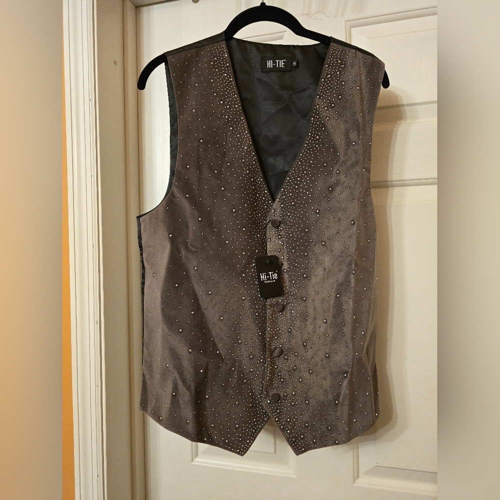 Hi-Tie Brown Studded Vest Size Small NWT